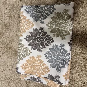 Main Stays 2 panel curtains